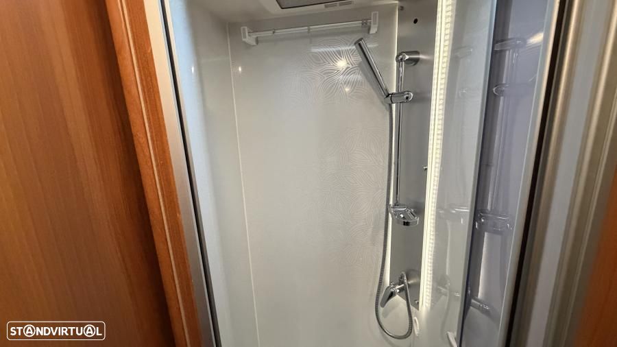 Fleurette Magister 74 LMF c.central e basculante - 13