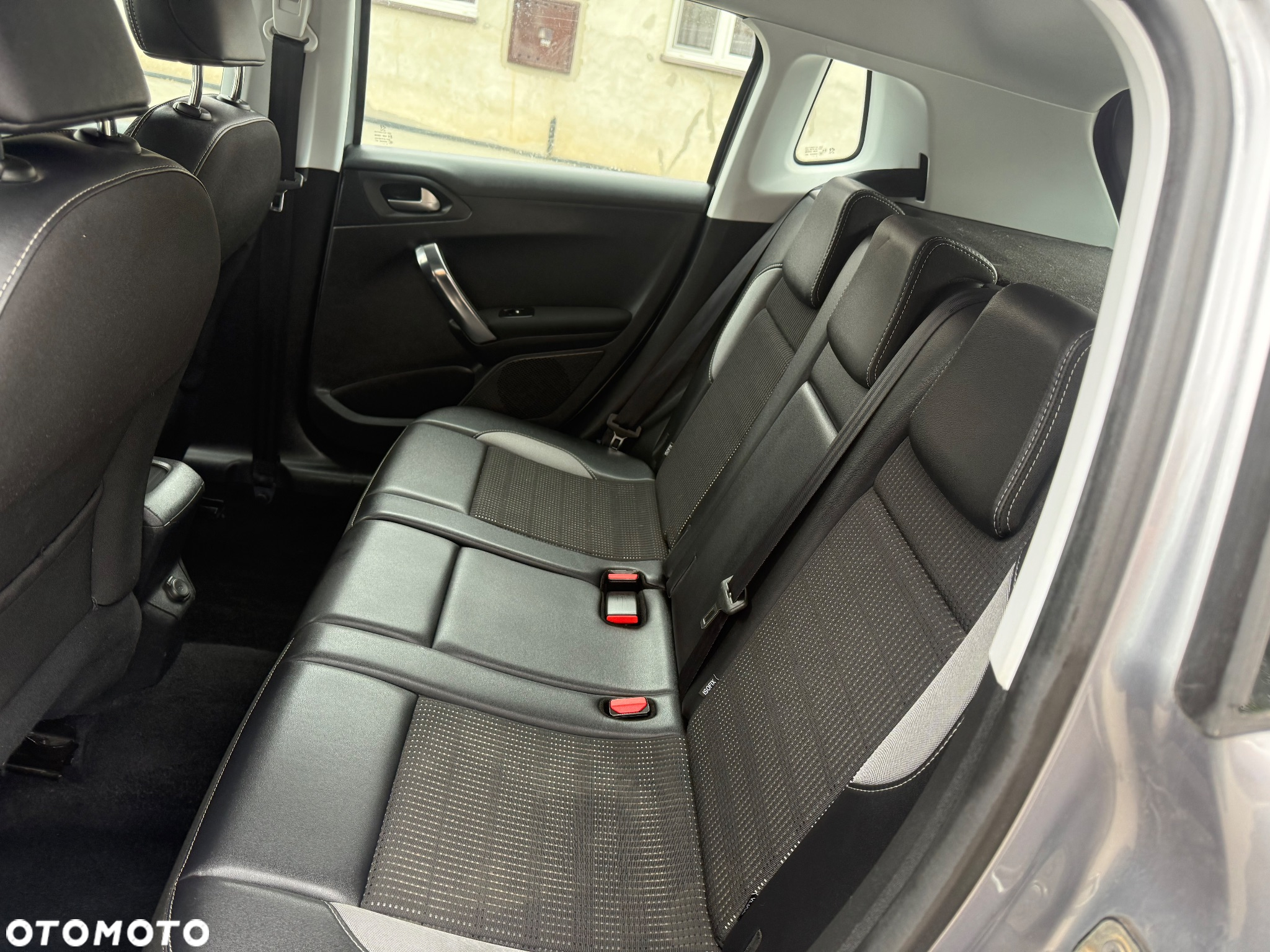 Peugeot 2008 1.2 Pure Tech Active S&S EAT6 - 10
