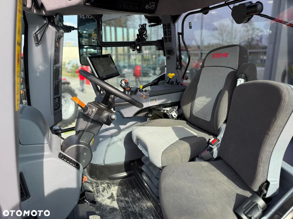 Steyr IMPULS 6150CVT - 14