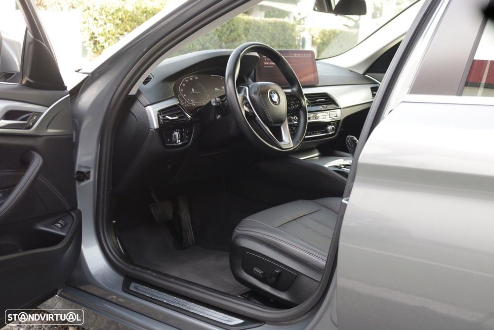 BMW 520 d Auto - 22
