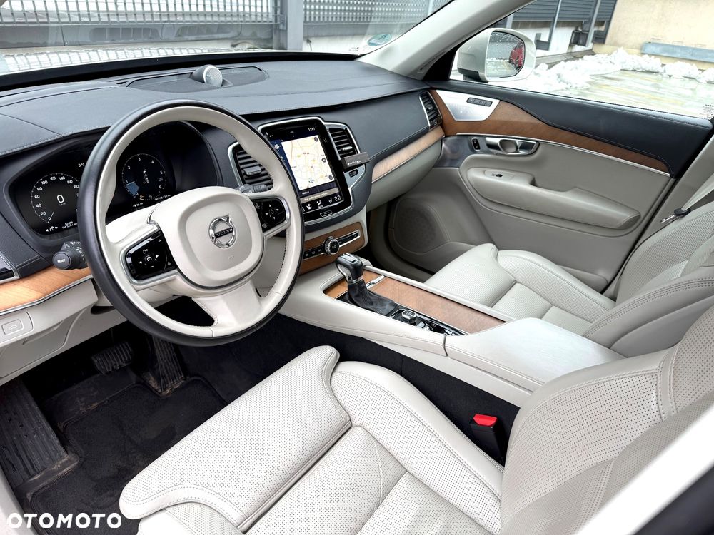 Volvo XC 90 D5 SCR AWD Inscription - 17