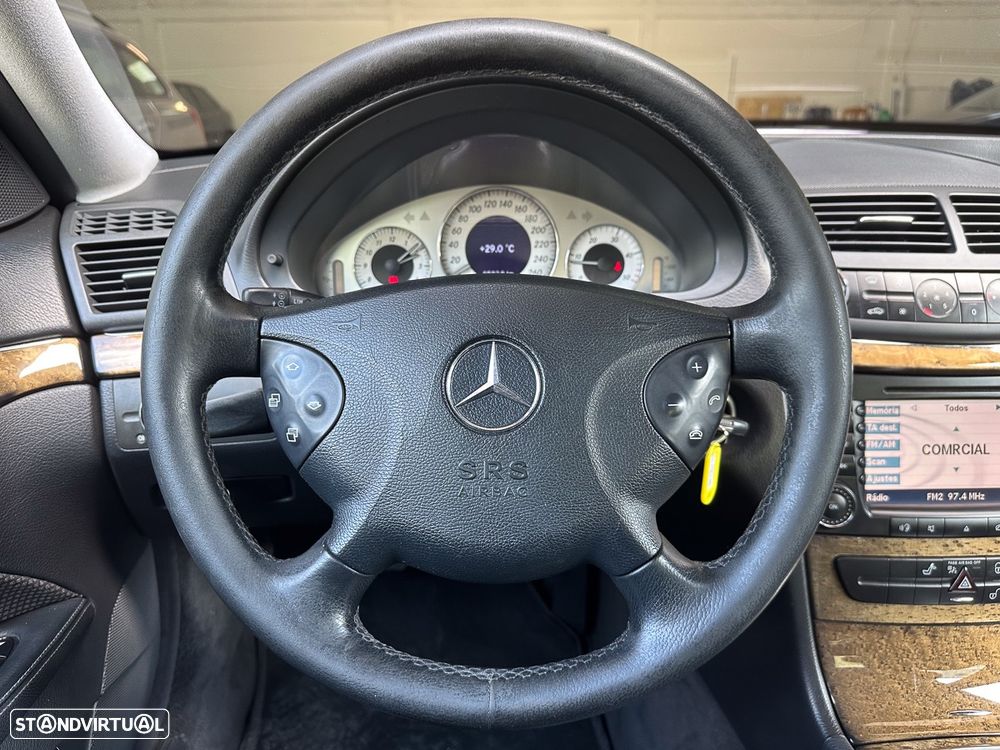 Mercedes-Benz E 220 CDI Avantgarde DPF - 17