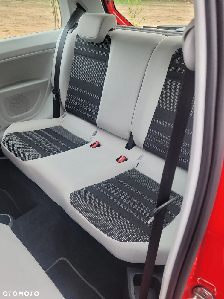Seat Mii 1.0 by Cosmopolitan - 11