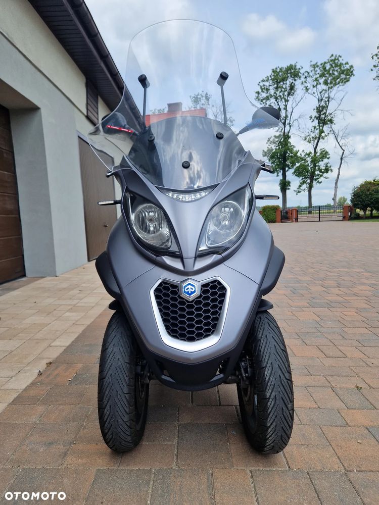 Piaggio MP-3 - 2