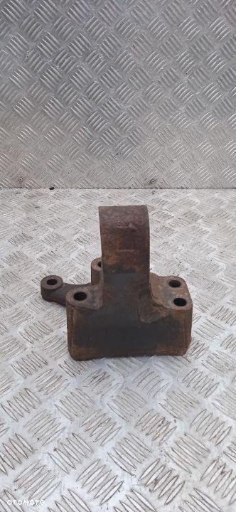 Łapa wspornik silnika MAN TGX Euro 5 51415013089 - 2