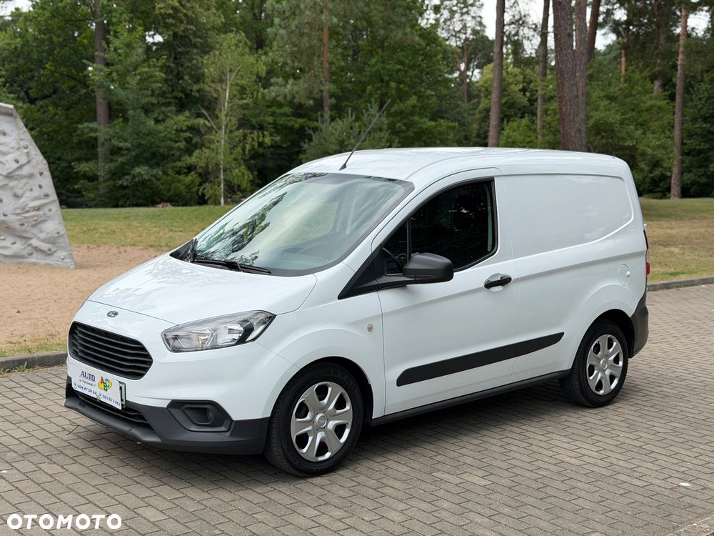Ford Transit Courier - 1