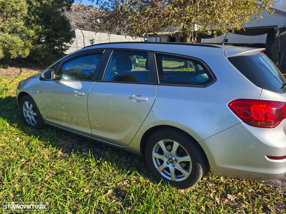 Opel Astra Caravan 1.3 CDTi Enjoy ecoFLEX - 2