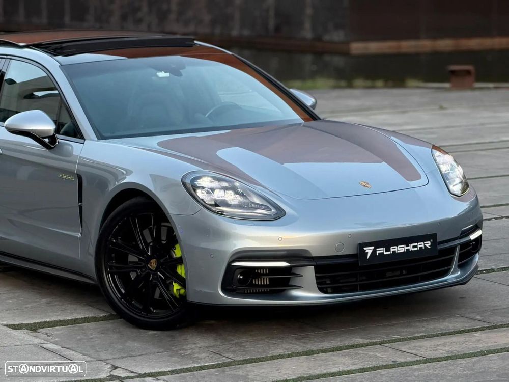 Porsche Panamera 4 E-Hybrid - 39