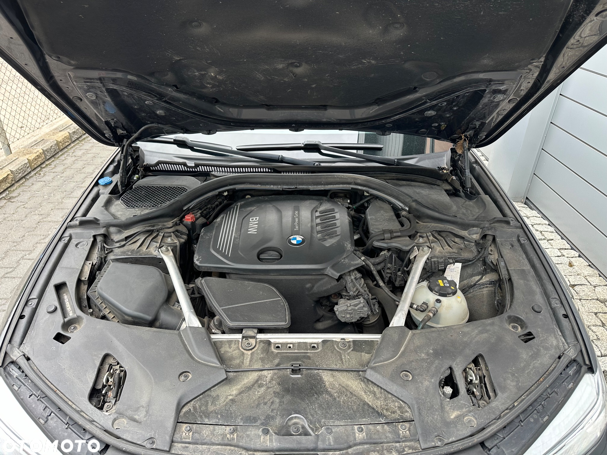BMW Seria 5 520d xDrive Luxury Line - 40
