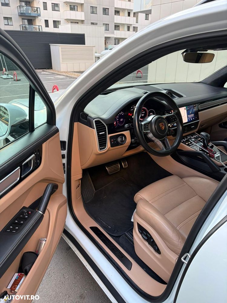 Porsche Cayenne - 2