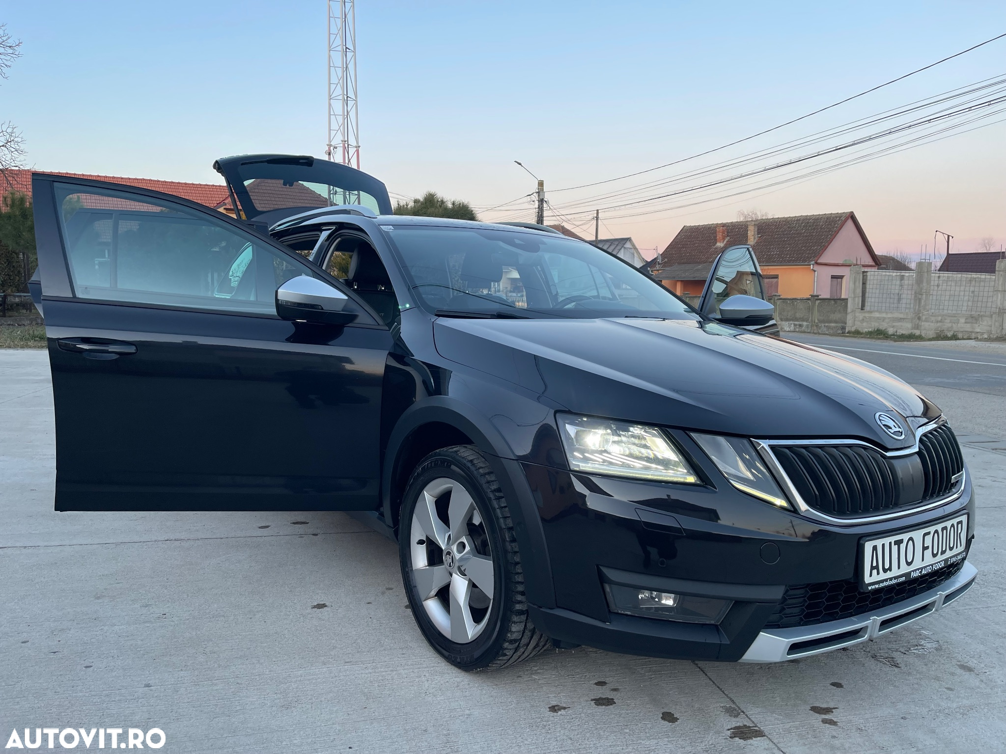 Skoda Octavia 2.0 TDI 4x4 DSG Scout - 20
