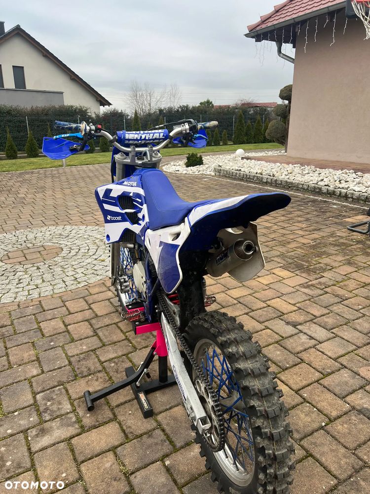 Yamaha YZ - 9