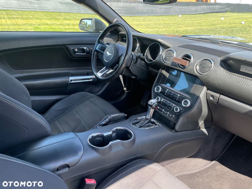 Ford Mustang 3.7 V6 - 16