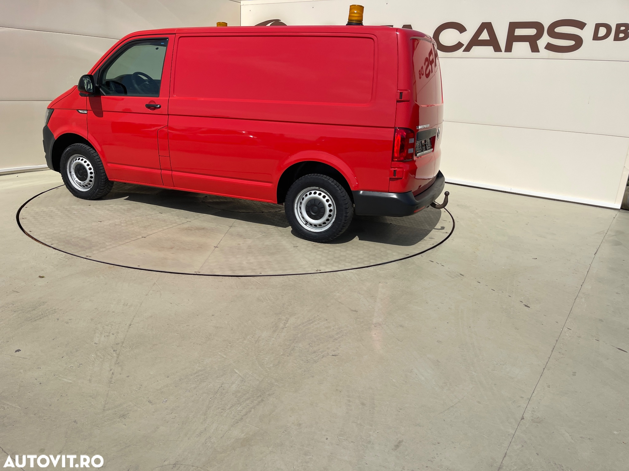Volkswagen Transporter 2.0TDI  USI SPATE - 9