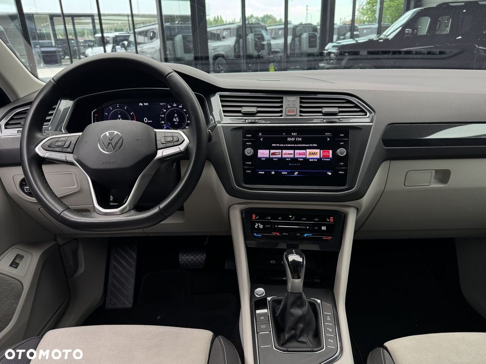 Volkswagen Tiguan 1.5 eTSI Elegance DSG - 17