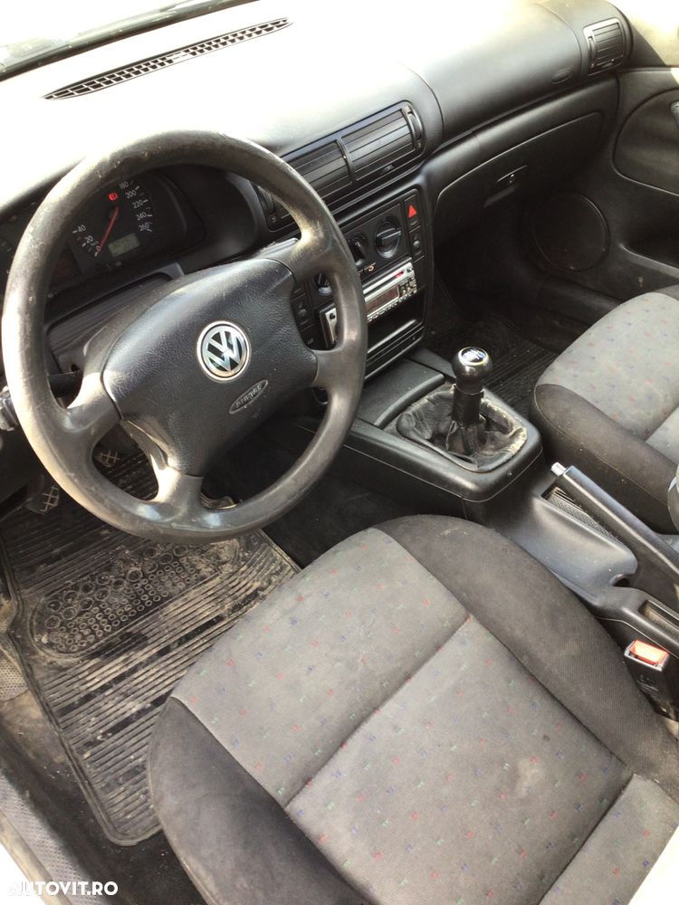 Volkswagen Passat - 6