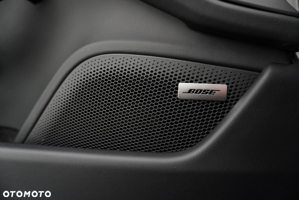 Porsche Taycan 105kWh 4S Performance Plus - 25