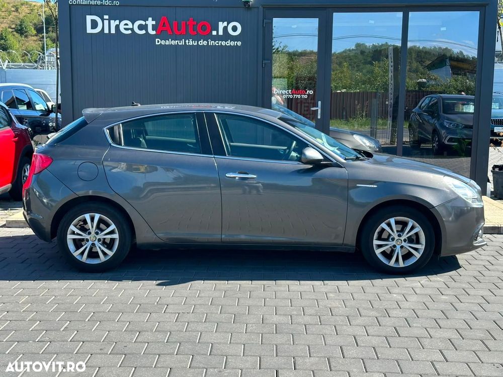 Alfa Romeo Giulietta - 8