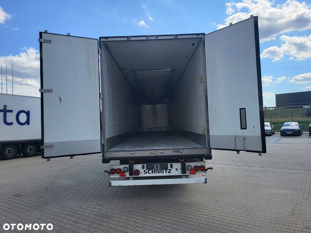 Schmitz Cargobull ThermoKing SLXi300; Dopplestock; Uchwyty promowe, Paleciara - 12
