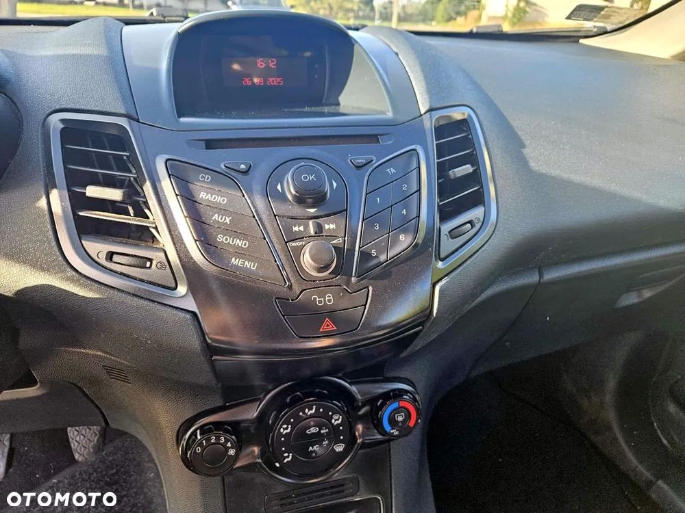 Ford Fiesta 1.4 TDCi Ambiente - 5