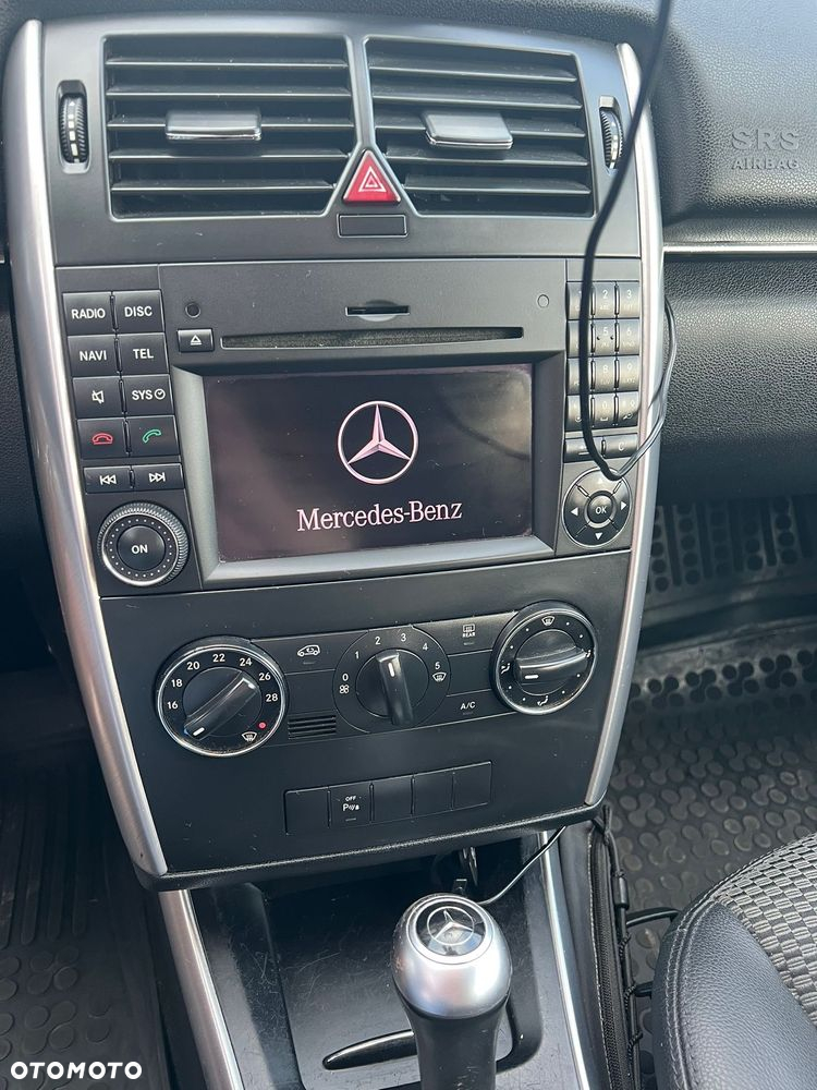 Mercedes-Benz Klasa B 180 EU5 - 10