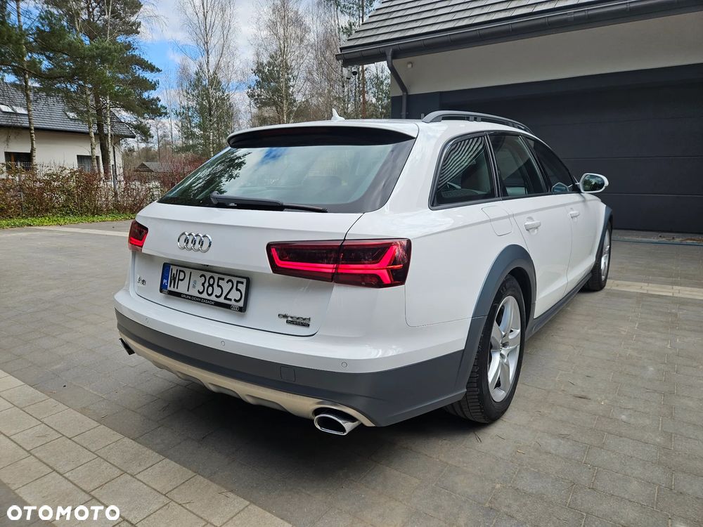 Audi A6 Allroad - 12