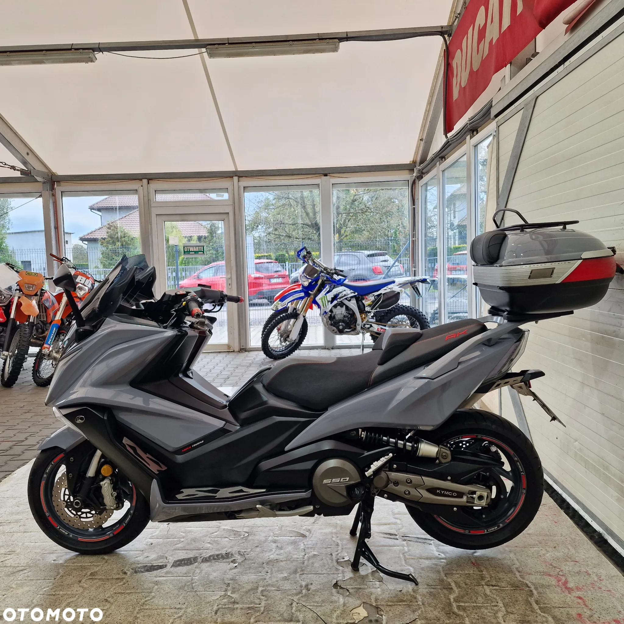 Kymco AK 550 - 17
