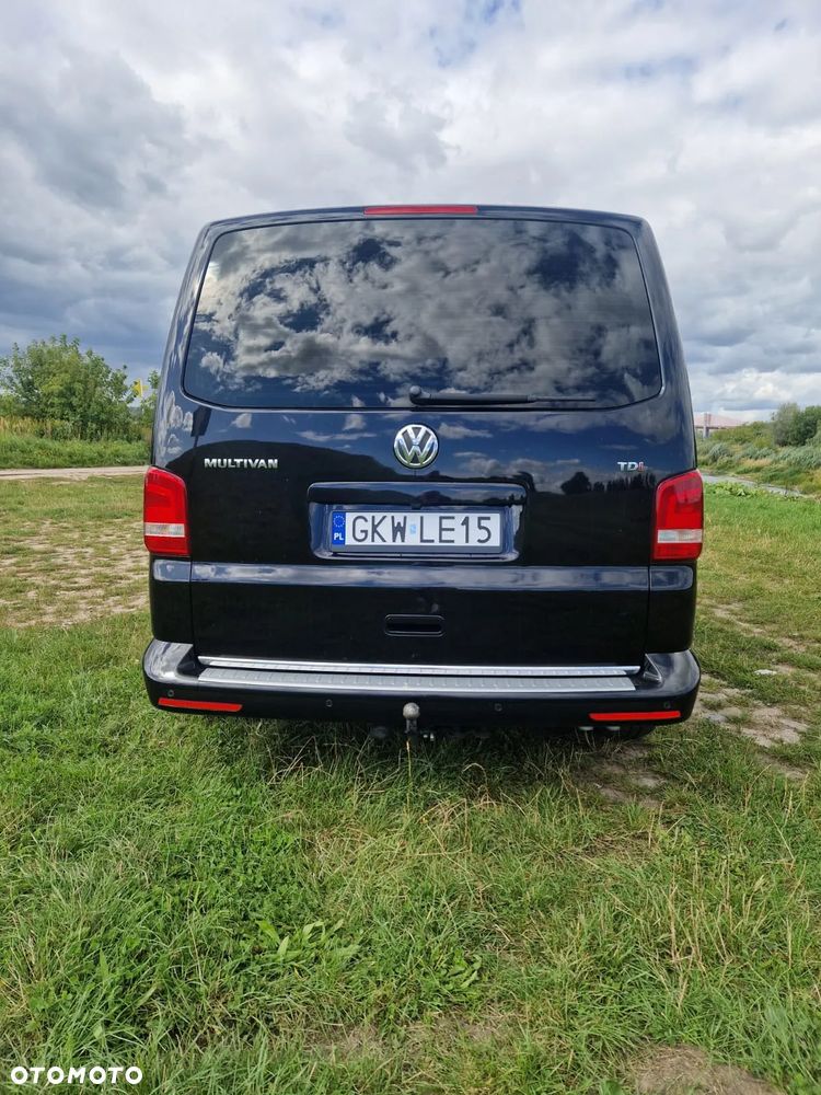 Volkswagen Multivan - 5