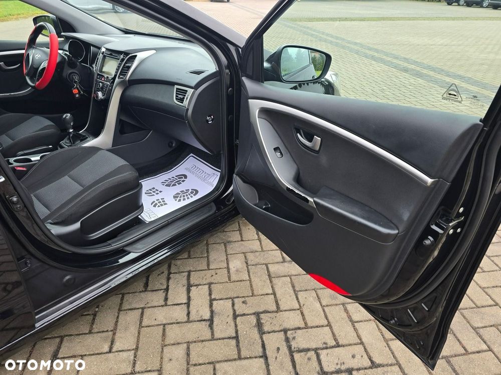 Hyundai i30 - 24