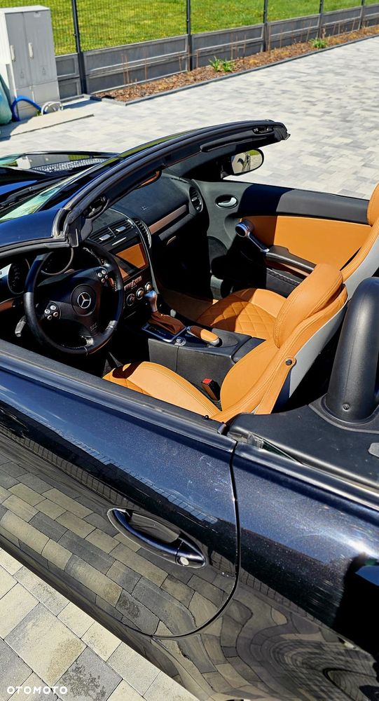 Mercedes-Benz SLK - 11