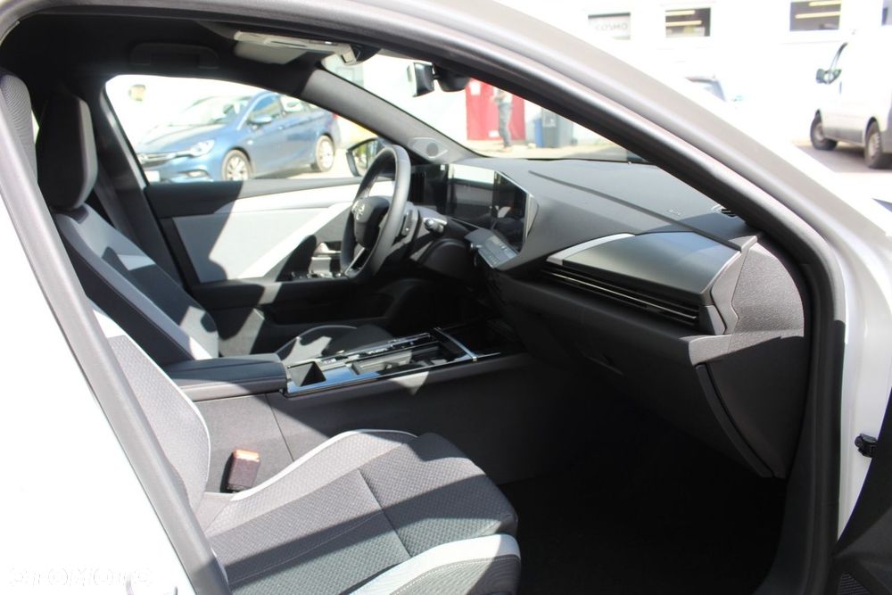 Opel Astra - 28