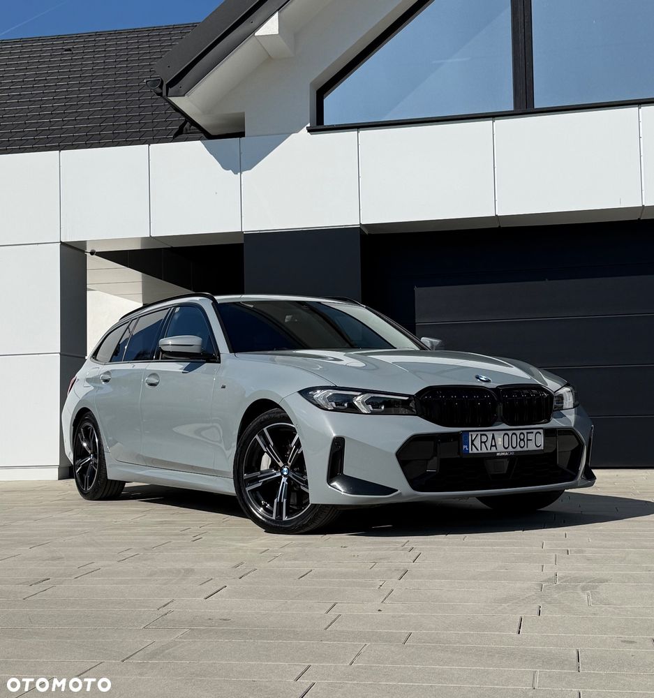 BMW Seria 3 330i xDrive M Sport - 9