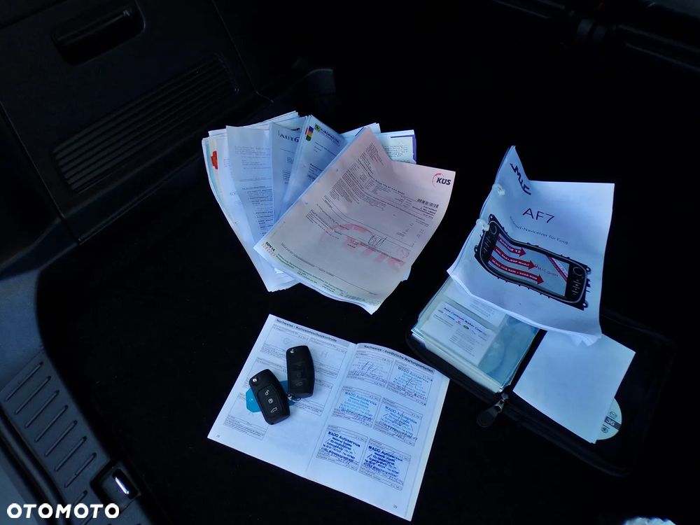 Ford S-Max 2.0 TDCi Titanium - 28