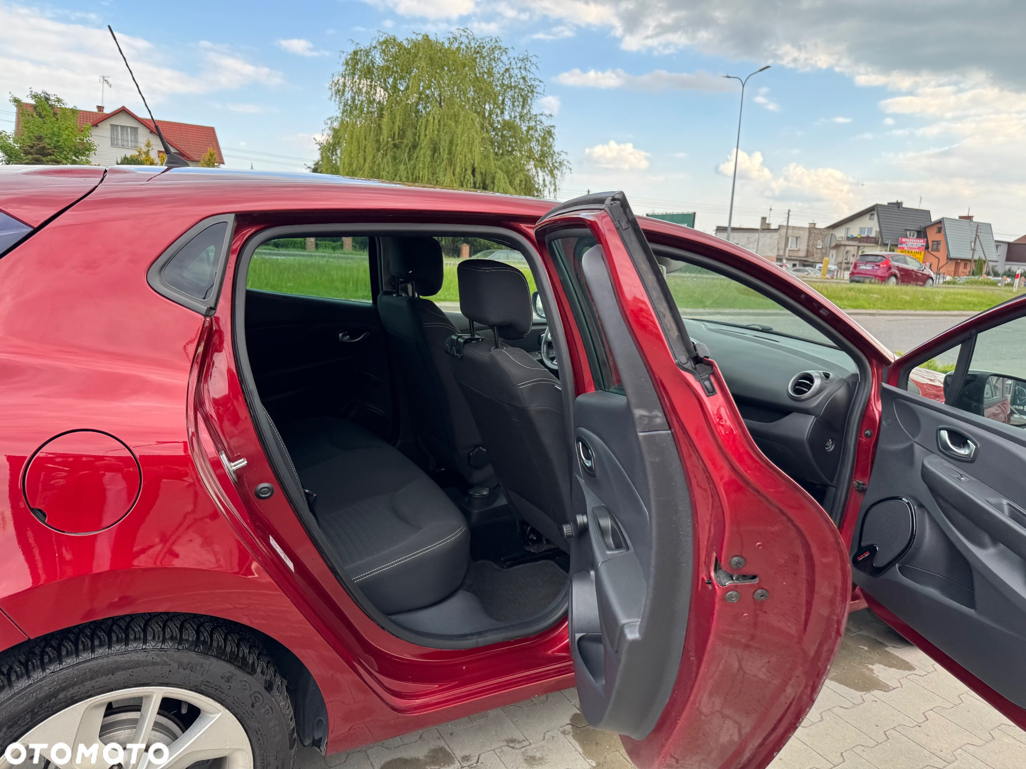 Renault Clio 1.2 16V 75 LIMITED - 26