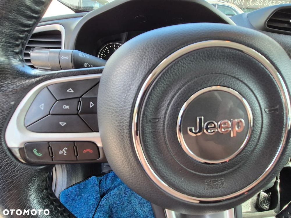 Jeep Renegade 1.6 E-TorQ Sport FWD - 24