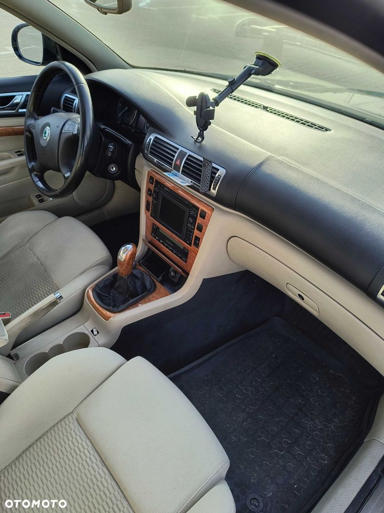Skoda Superb - 8