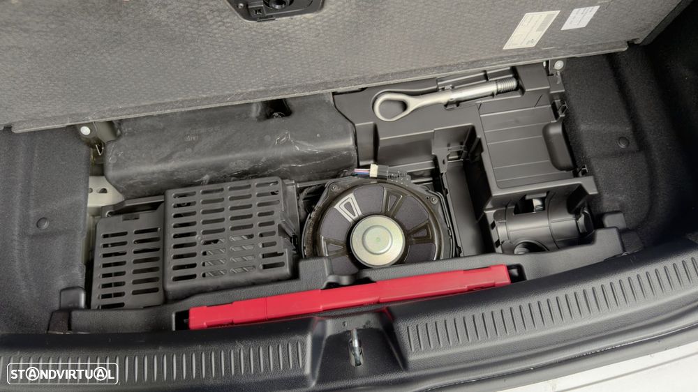 Mercedes-Benz A 250 e 8G-DCT Edition AMG Line - 48