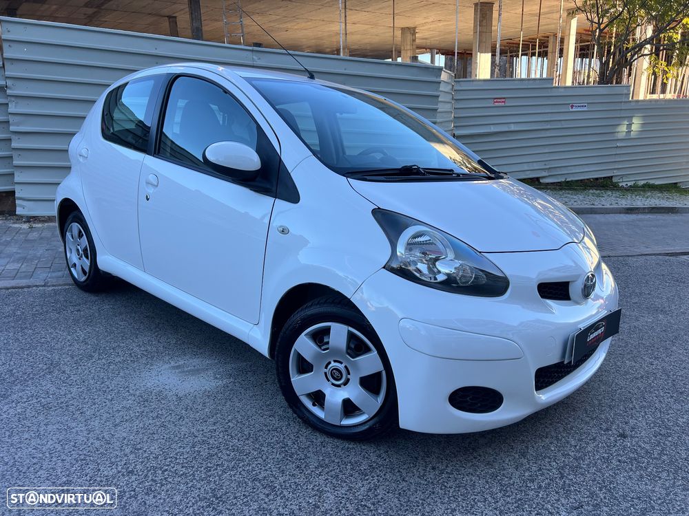Toyota Aygo 1.0 + AC+VSC - 2