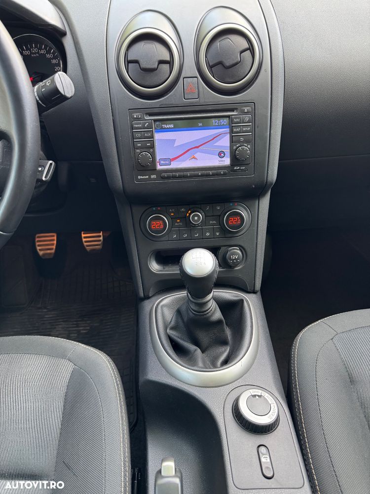 Nissan Qashqai 1.6 DCI ALL-MODE 4x4i N-Connecta - 13