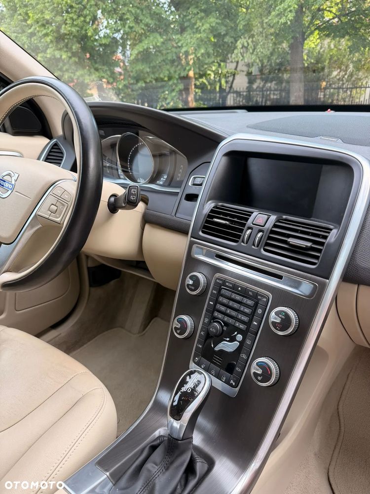 Volvo XC 60 - 12