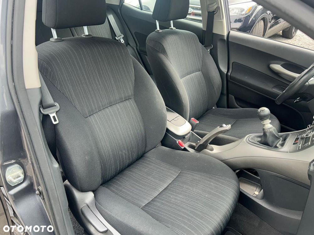 Toyota Auris 2.0 D-4D Executive - 22