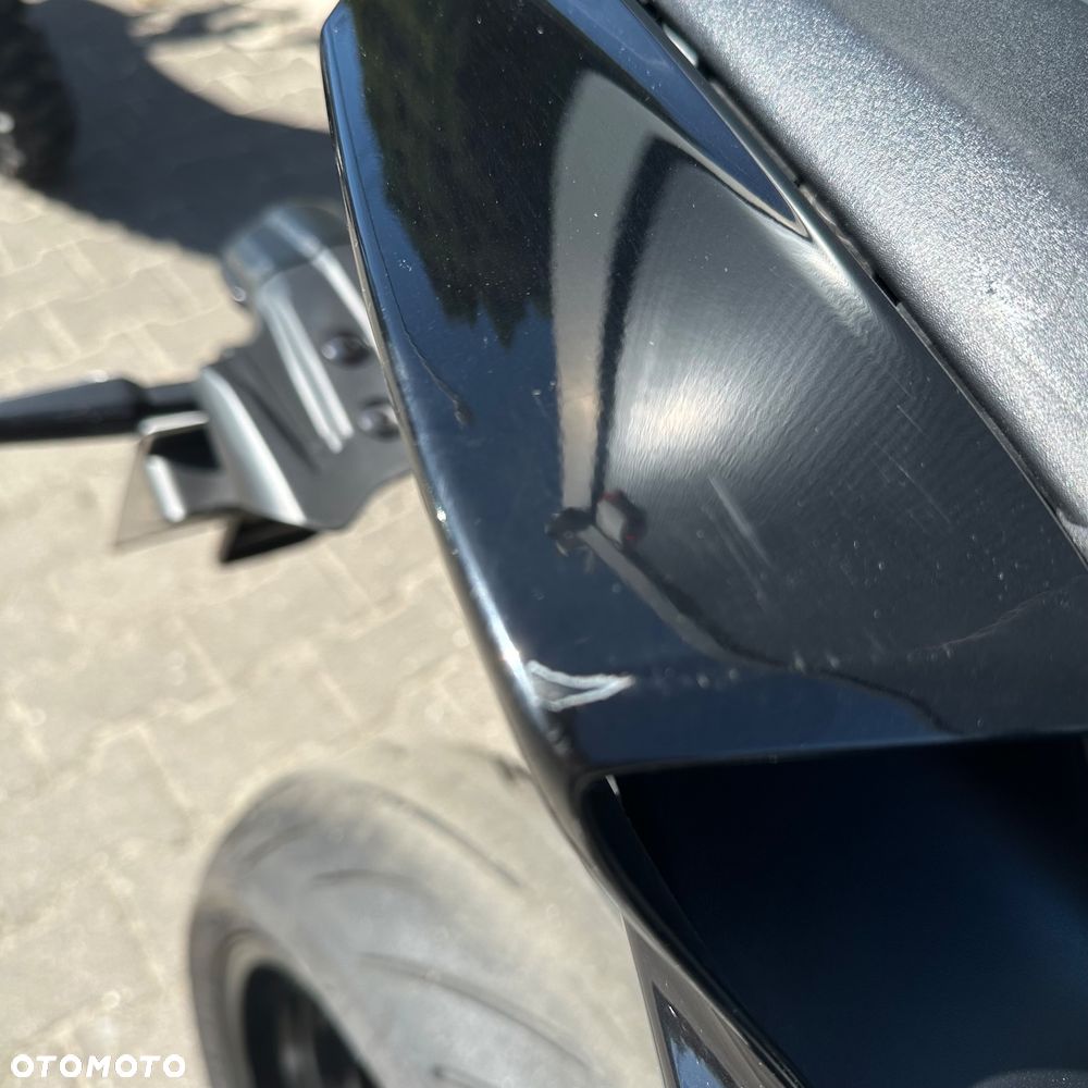 Yamaha R7 - 8