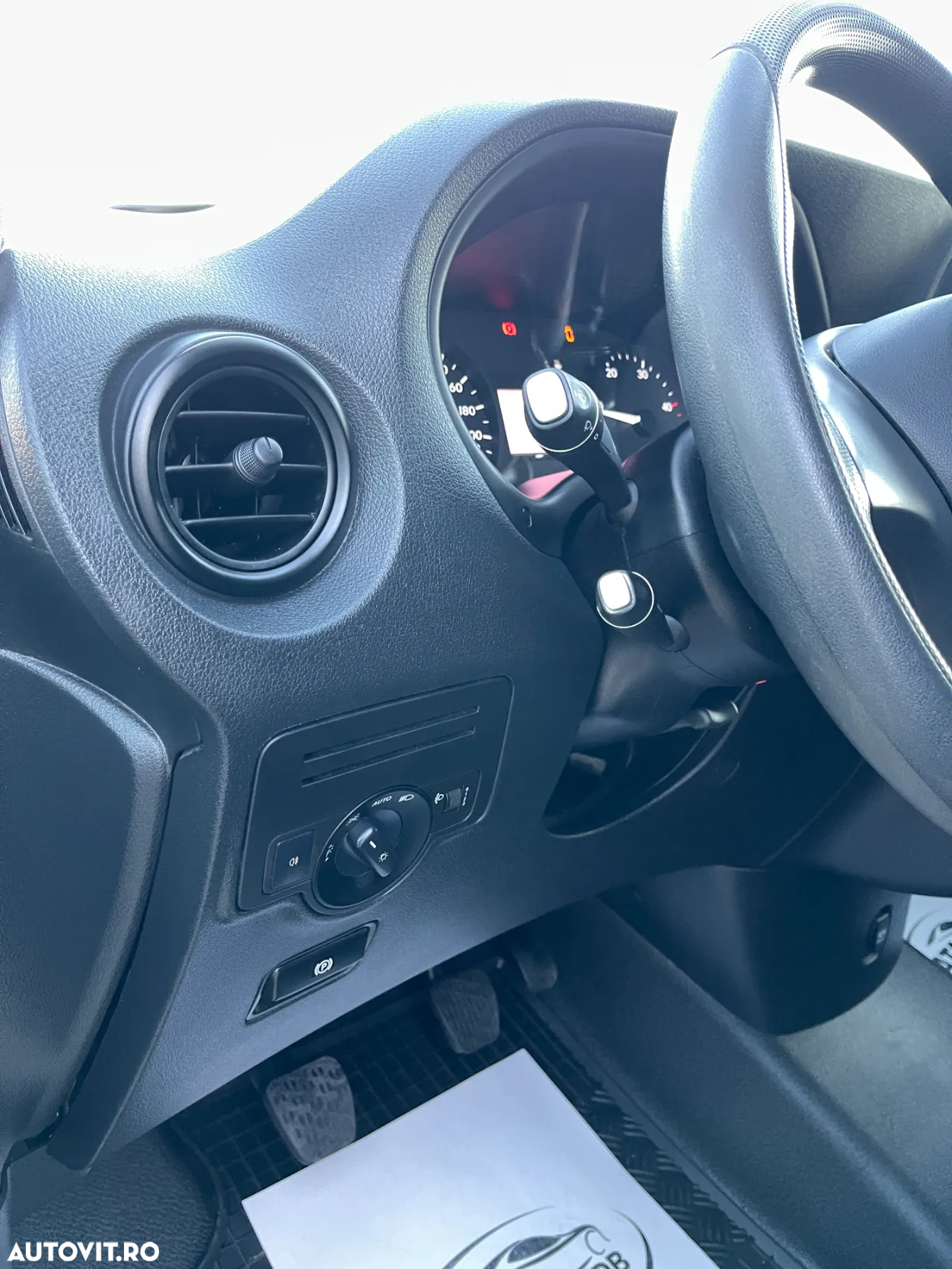 Mercedes-Benz Vito 111CDI LUNG USI SPATE - 31