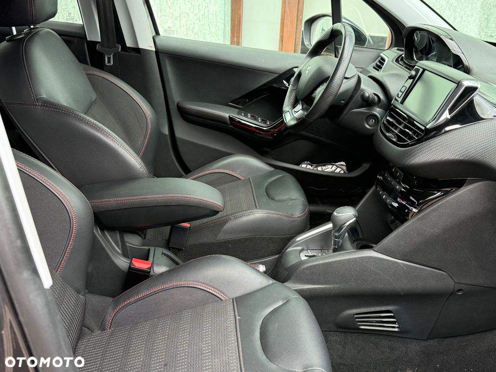 Peugeot 208 PureTech 110 Stop & Start EAT6 Tech Edition - 12
