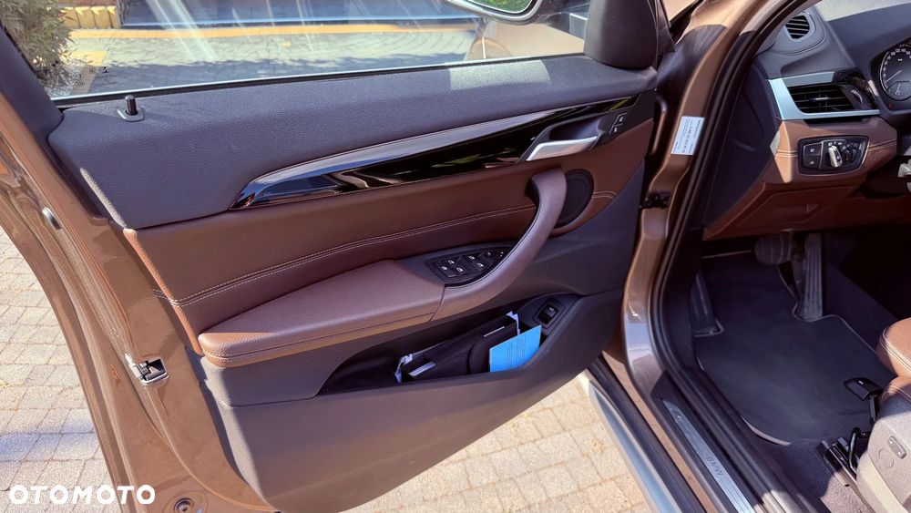 BMW X1 sDrive18i - 11