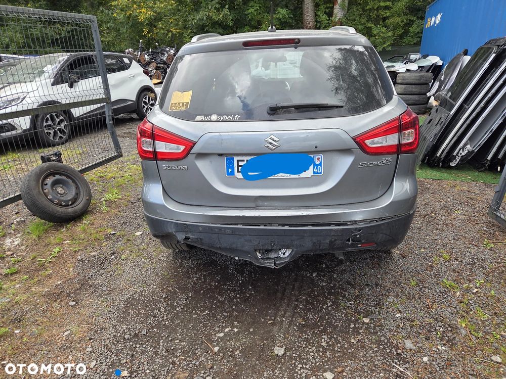 Suzuki SX4 - 12