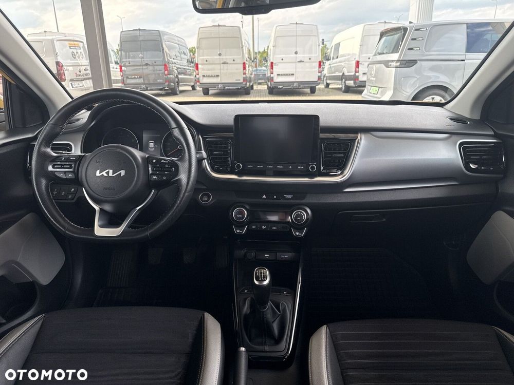 Kia Stonic 1.0 T-GDI Business Line - 11