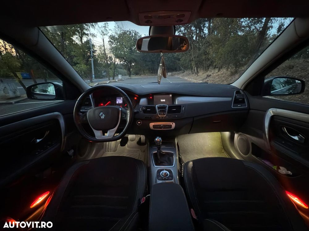 Renault Laguna dCi 110 FAP Limited - 5