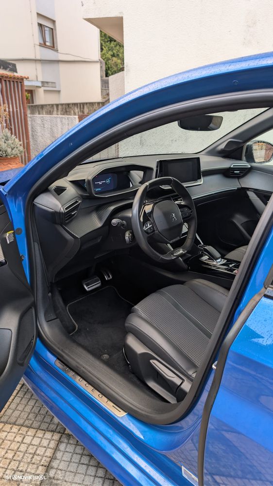 Peugeot e-208 50 kWh GT - 12