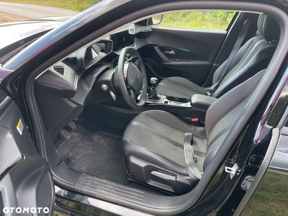 Peugeot 2008 PureTech 130 Active - 15